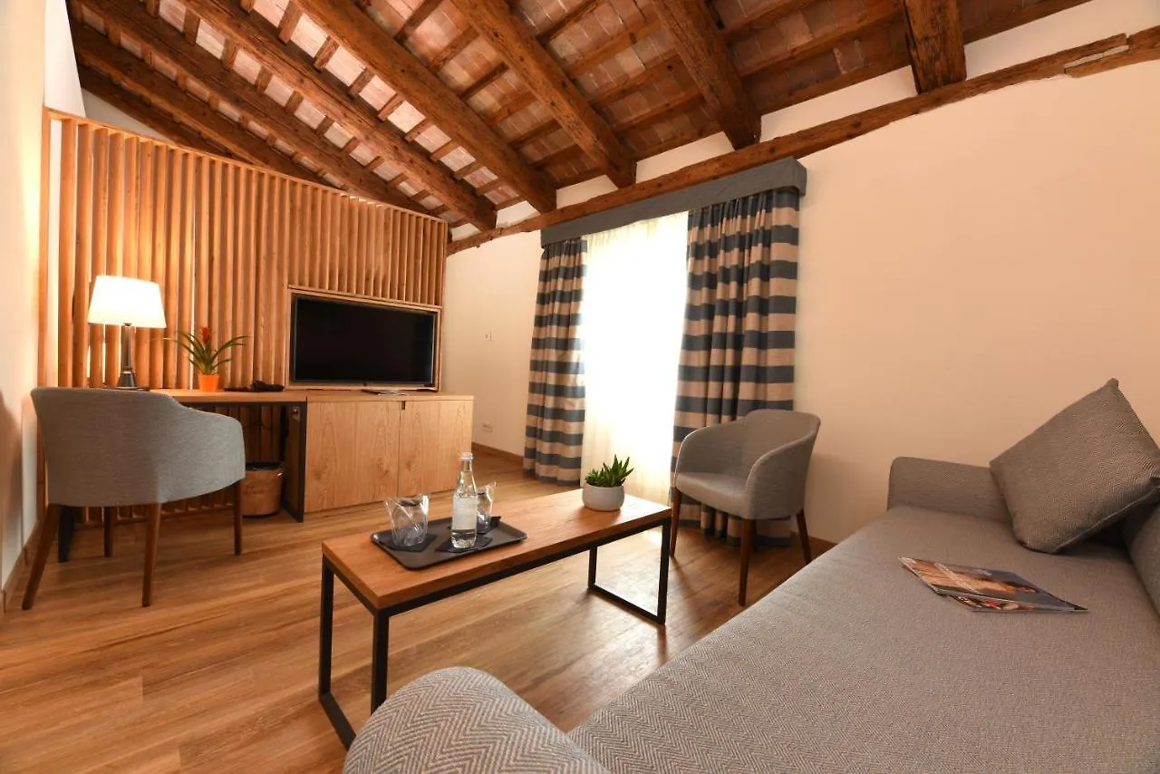 Hotel Ristorante Magia Del Brenta Fiesso dʼArtico 4*,  Włochy